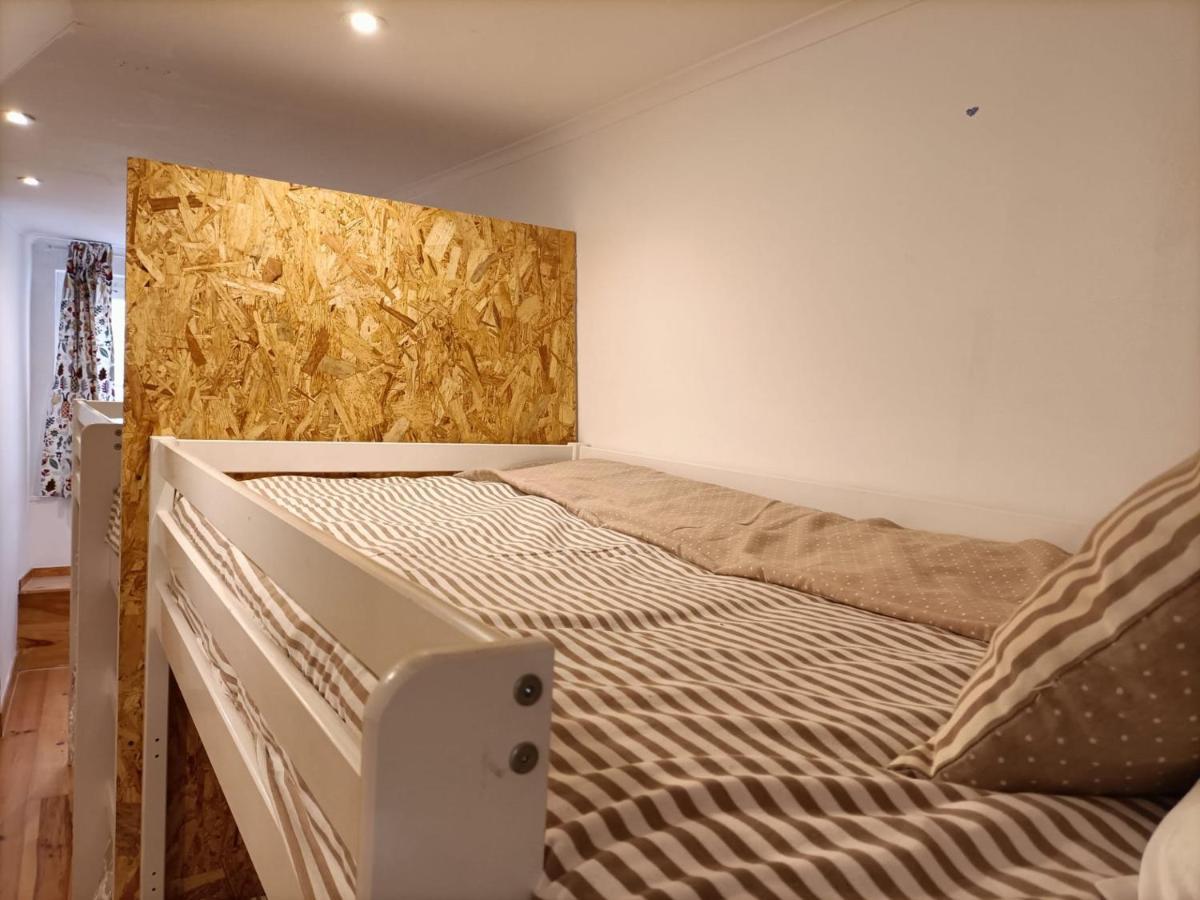 Now Bastidor Jovial Hostel Lisboa Εξωτερικό φωτογραφία